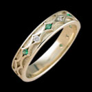 K421L Treasure yellow gold diamond and emerald wedding ring